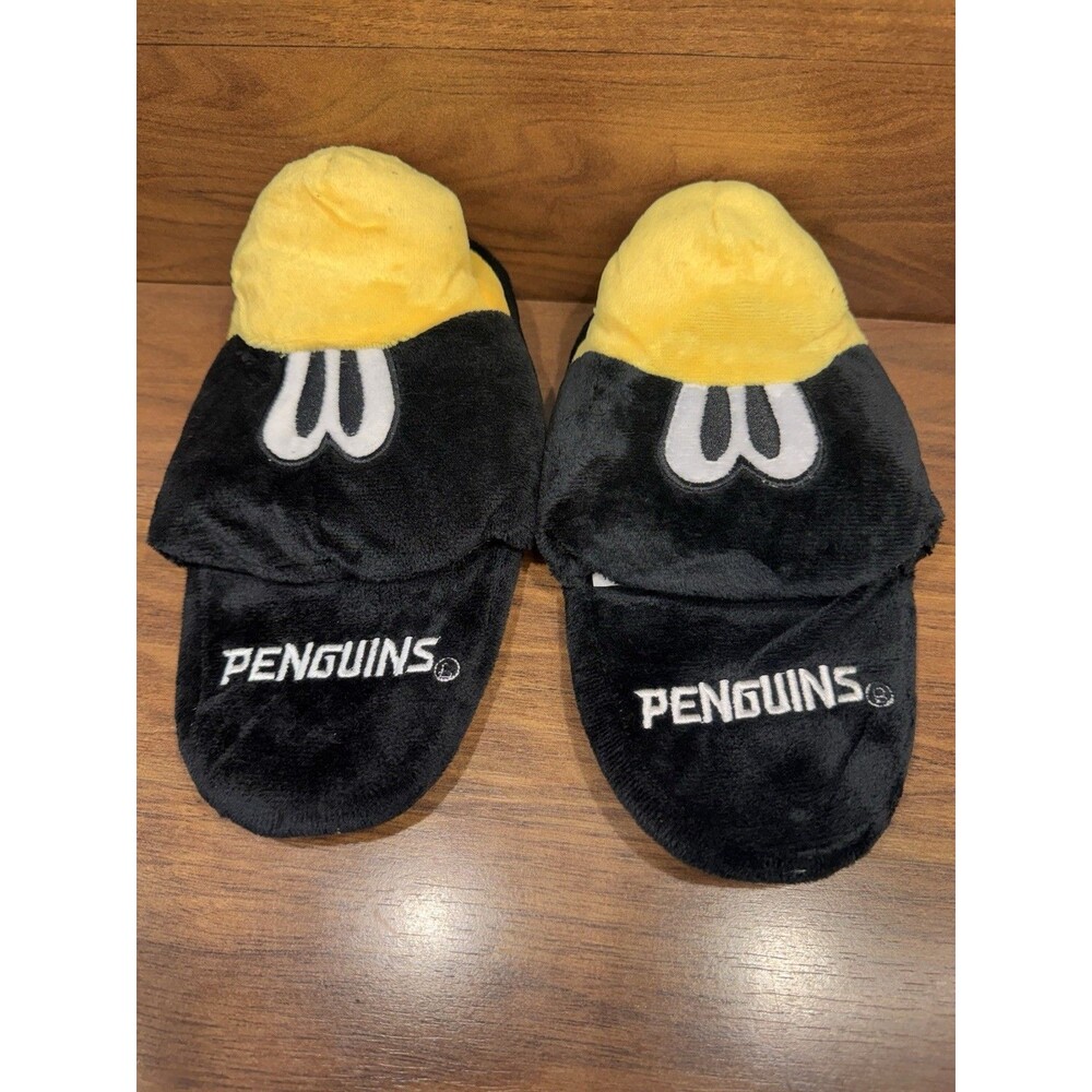 Pittsburgh Penguins Iceburgh Mascot Slippers Kids Youth OS 9" SGA Arena Giveway